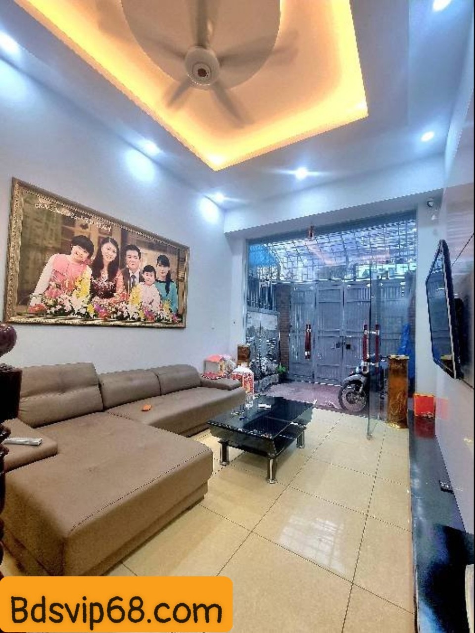 Bán nhà phố Xã Đàn, Đống Đa 68m2 4 tầng nội thất “sang-xịn-mịn” ô tô đỗ cửa giá 13 tỷ