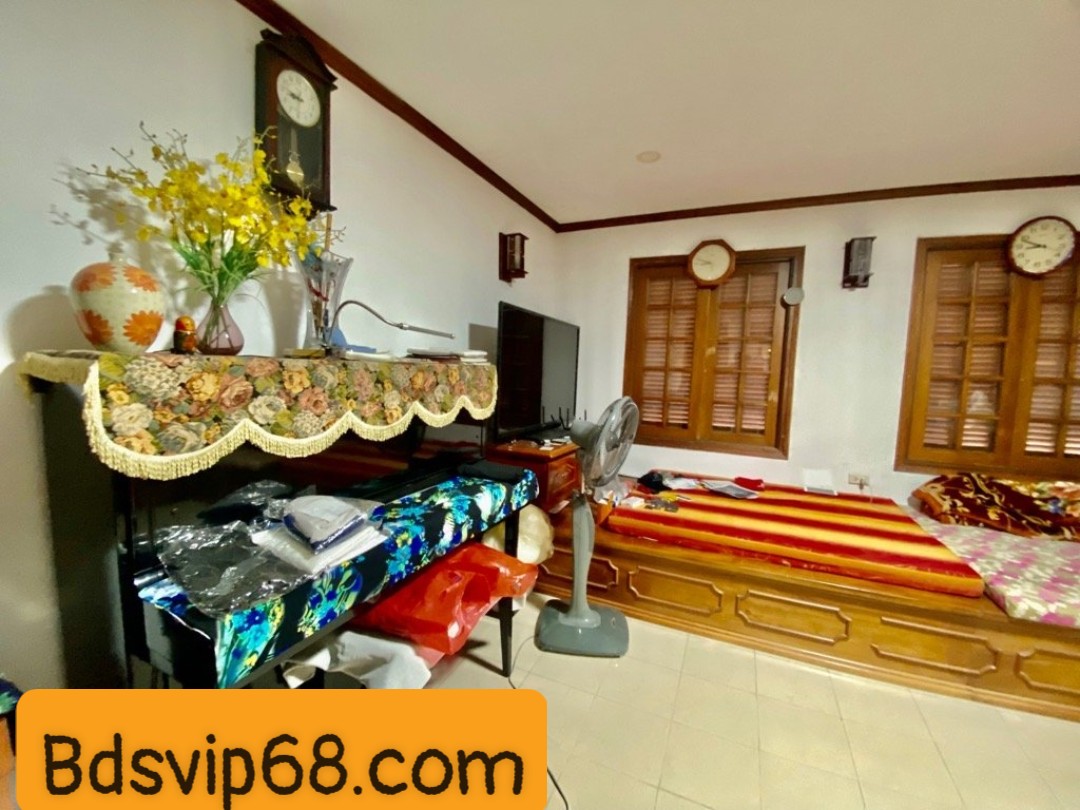 Bán nhà phố Nguyễn Trãi, Thanh Xuân, 60m2 5 tầng, ô tô tránh trước nhà ba bước chân ra mặt phố lớn, giá 9.8 tỷ