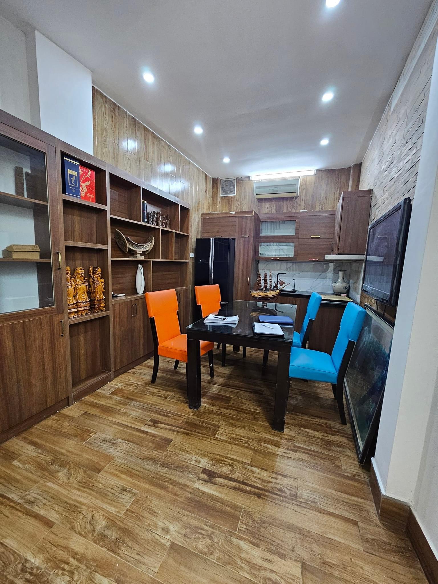 BÁN NHÀ NGÕ 459 BẠCH MAI SÁT CHỢ MƠ HAI BÀ TRƯNG - 31M 4T MT 3.2M - HƠN 3 TỶ SĐCC NỞ HẬU NGÕ RỘNG 4 PHÒNG NGỦ