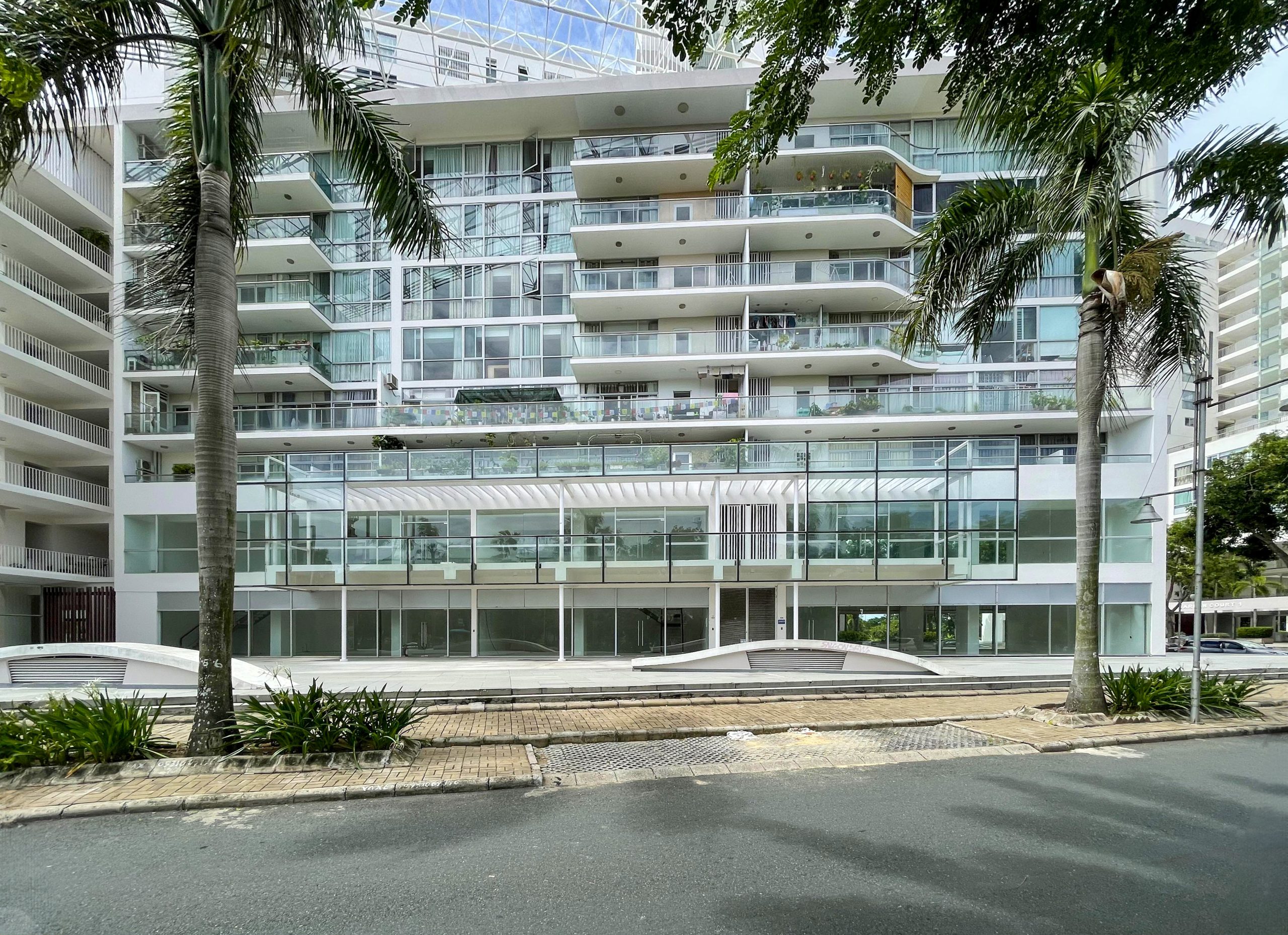 Shophouse Phú Mỹ Hưng - Mặt tiền rộng 16m2 - Full kính - Thích hợp nhiều ngành kinh doanh