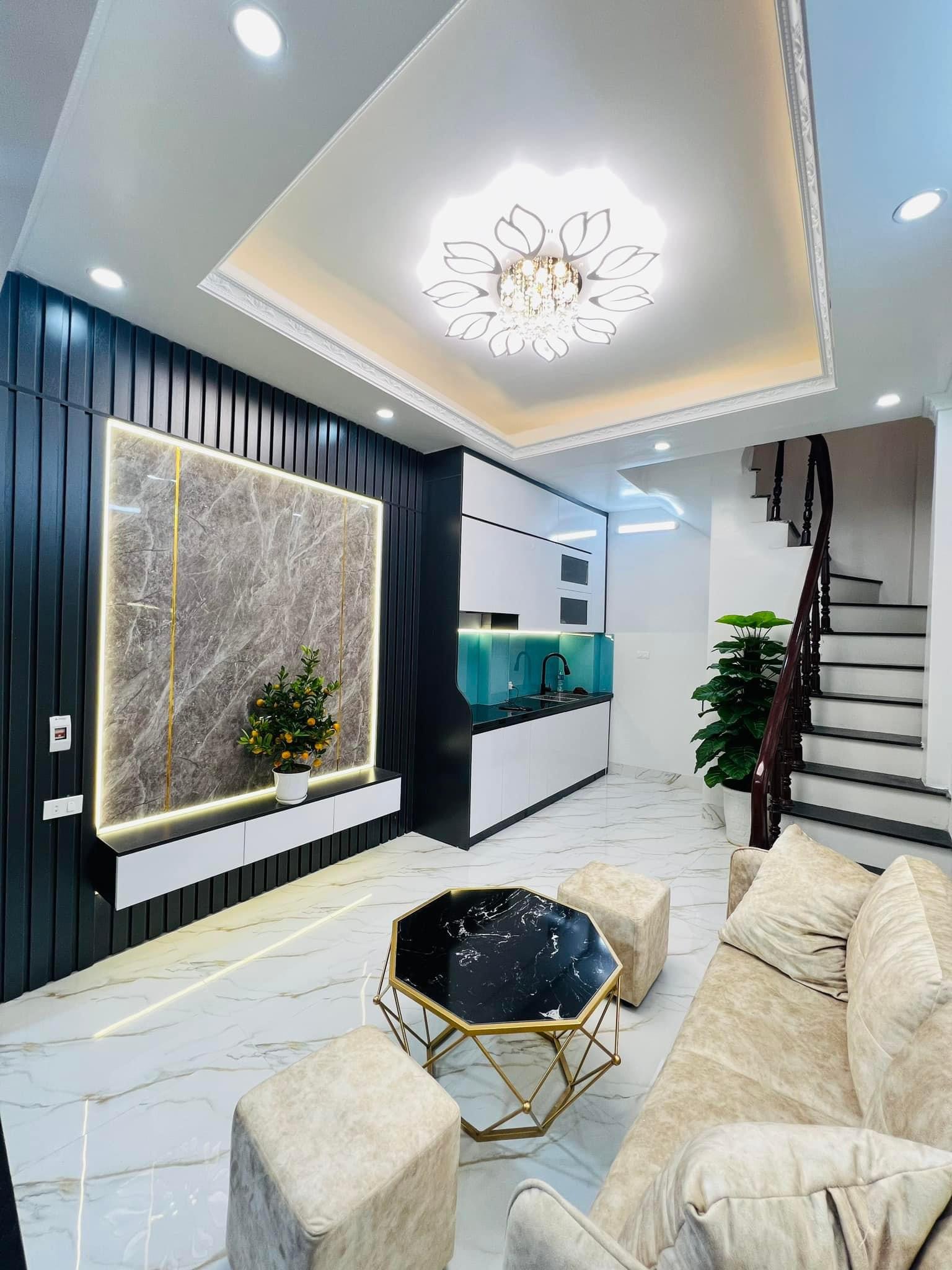 BÁN NHÀ MINH KHAI SÁT TIMES CITY HAI BÀ TRƯNG - 20M 4T MT 3.3M - NHỈNH 2 TỶ CÁCH OTO 15M GẦN ĐH KINH TẾ - KỸ THUẬT CÔNG NGHIỆP