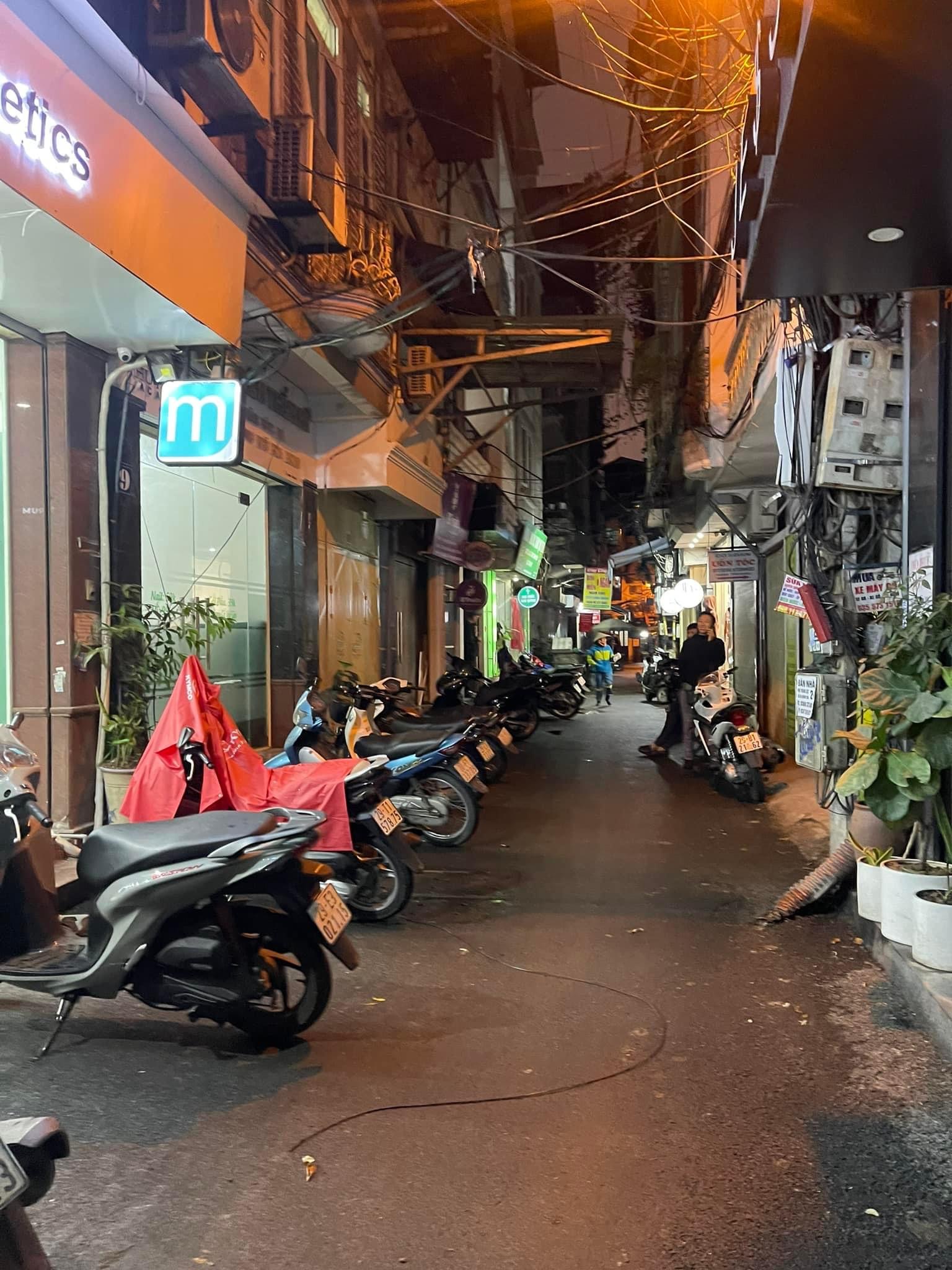 CƠ HỘI KINH DOANH ĐỘC ĐÁO TẠI TÂY SƠN - BÁN NHÀ 5 TẦNG - MẶT TIỀN 3.9M