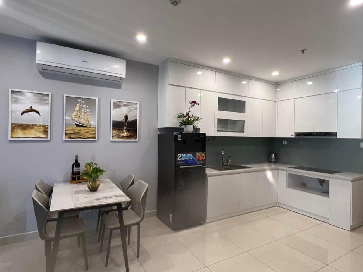 Bán gấp căn hộ 2N1WC, Full nội thất , giá rẻ nhất thị trường tặng lại nội thất 300tr, Vinhome Ocean Park