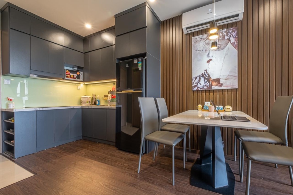 Cho thuê gấp căn hộ 1 phòng Ngủ + 43m2 ,đầy đủ nội thất