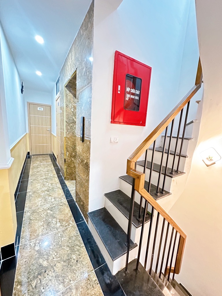 Bán nhà kinh doanh đỉnh Phố Minh Khai 60m2, 7T thang máy, MT5m doanh thu hơn 1 tỷ/năm