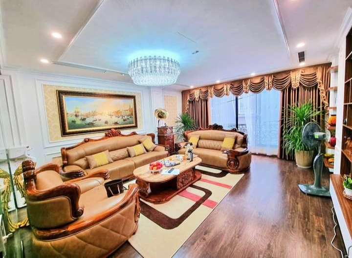 Nhà Nguyễn Khang Cầu Giấy 55m*7T có hầm giá 15 tỷ, thang máy, gara, ở và văn phòng