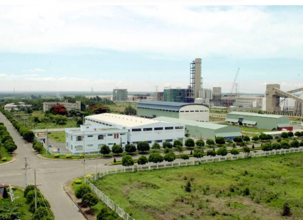 Chuyển nhượng hơn 5000m2 Xưởng + đất Cụm CN ở Hà Nội giá 1x triệu/m2