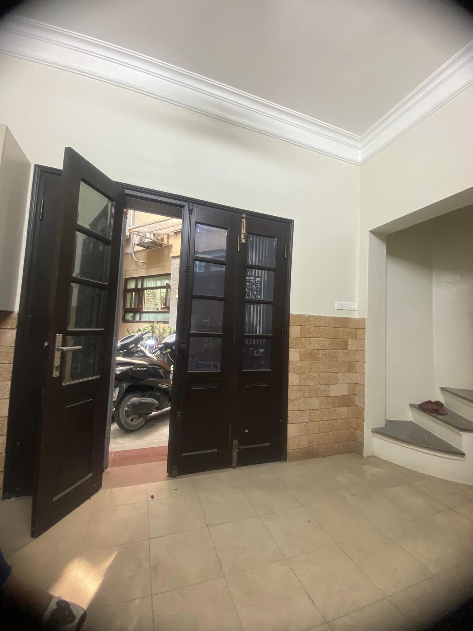 Nhà phố Tôn Thất Thiệp, Ba Đình. DT 14m. 4 tầng, MT 3.6, giá nhỉnh 3 tỷ.