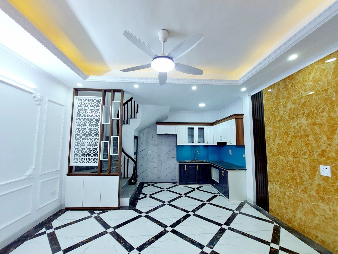 Cam Kết Chuẩn. Bán Nhà Phúc Lợi, Long Biên 5T, 33m2 chỉ 2,68 tỷ (Phía trước thoáng sáng)