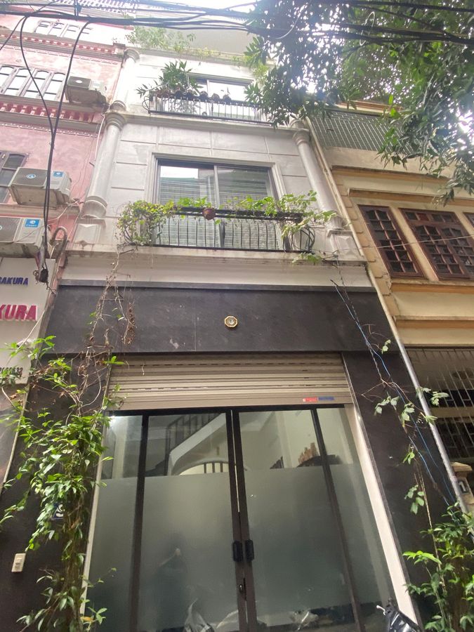 Bán nhà quận Cầu Giấy, đường Hoàng Quốc Việt, 50m x 5 tầng, mặt tiền 4,4m, khu phân lô, ngõ thẳng , thoáng sáng, ô tô đỗ cửa.