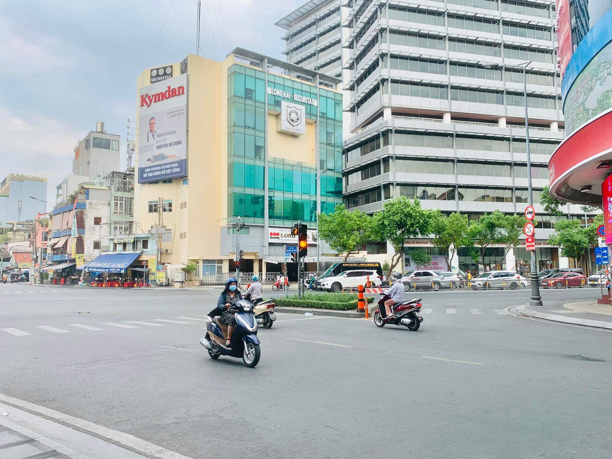 NHÀ TRƯƠNG QUỐC DUNG-GẦN MT NGUYỄN VĂN TRỖI.