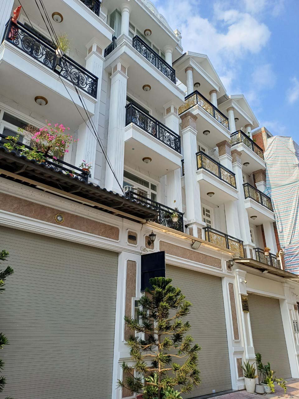 Bán nhà 4 tầng_Sổ hồng riêng_HẺM XE HƠI Quốc lộ 13_Hiệp Bình Phước_Giá 7,8 tỷ