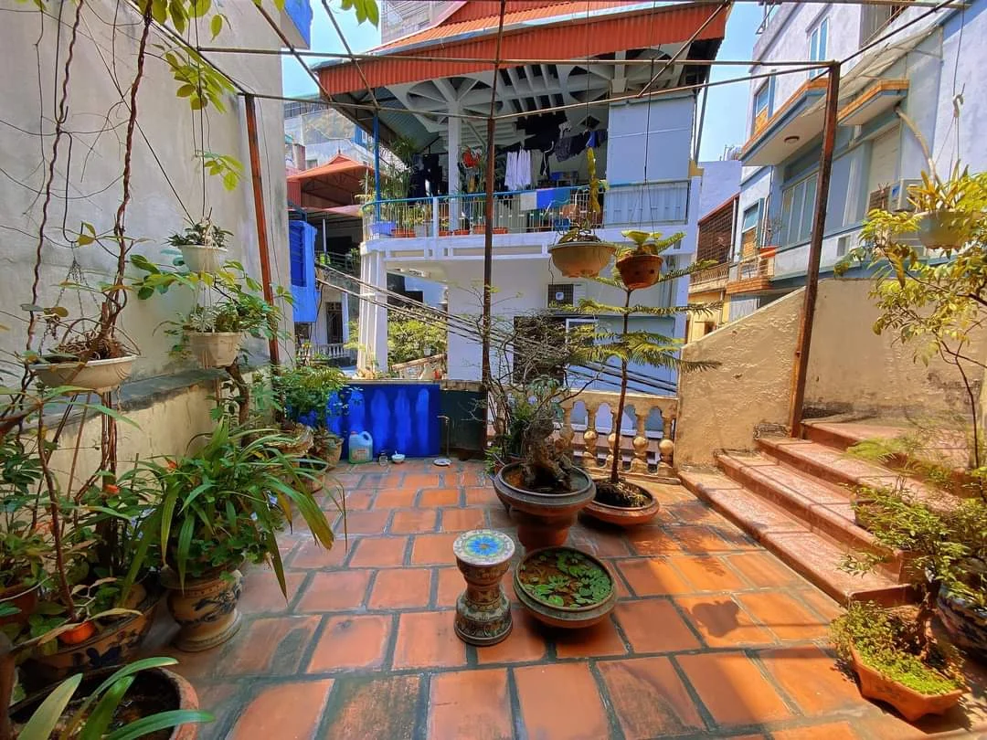 Bán nhà quận Ba Đình, ngõ 62 phố Ngọc Hà, 120m2 x 3 tầng mặt tiền 6m, ngõ thẳng, rộng, thoáng sáng.