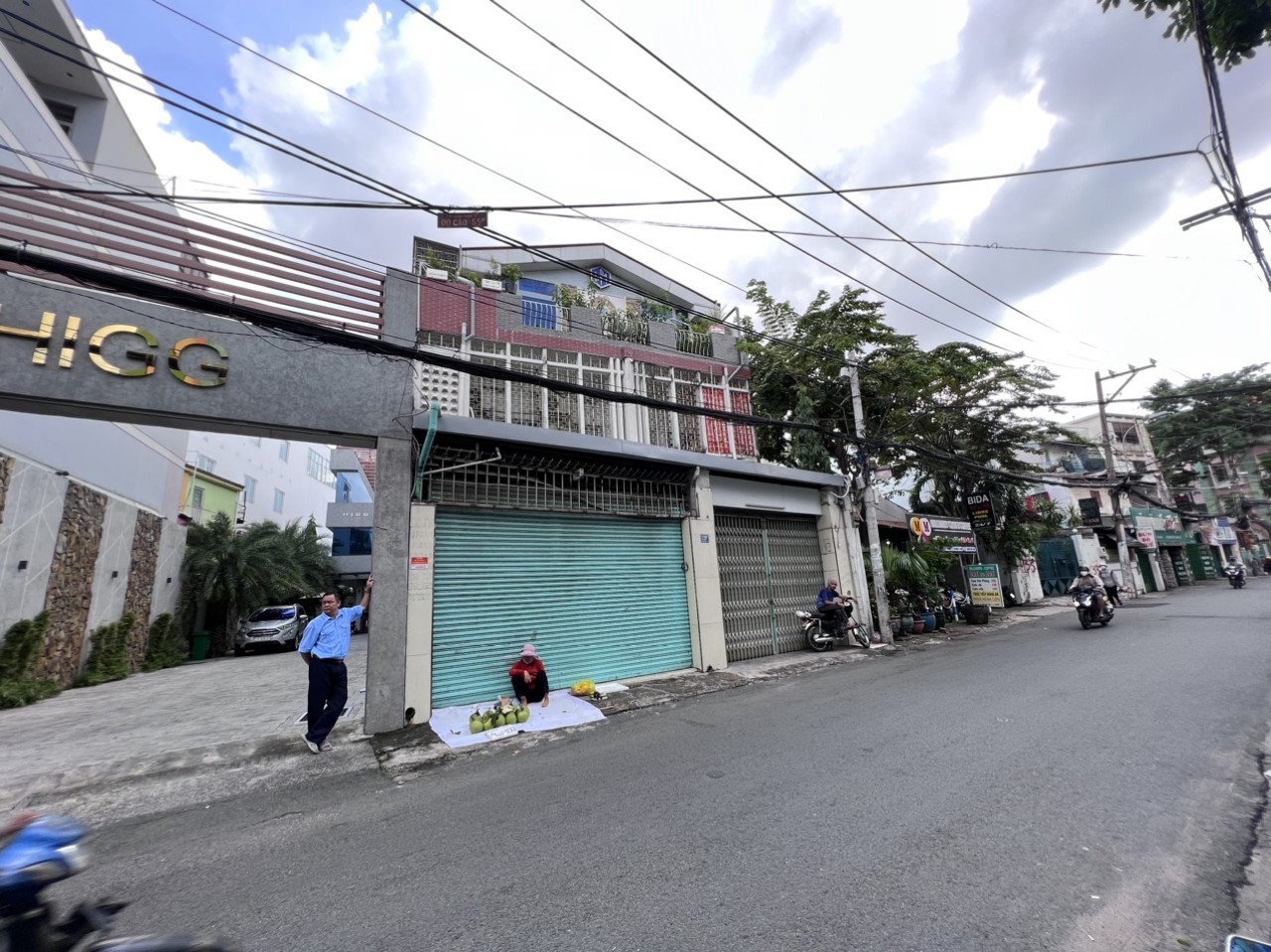 Chính chủ gửi bán Tòa Nhà 129 Bành Văn Trân, Phường 7, Q Tân Bình : 598.2m2 chỉ còn 105 tỷ