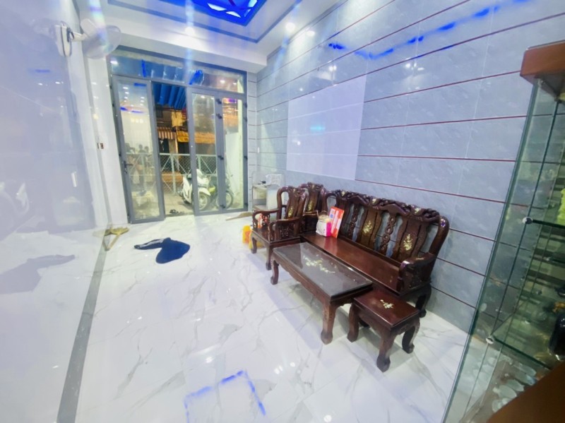 Bán Nhà Siêu Phẩm Mặt Tiền Kinh Doanh Lò Siêu, Q11, 60m2, 4 Tầng Đẹp, Chỉ 11 .2 Tỷ