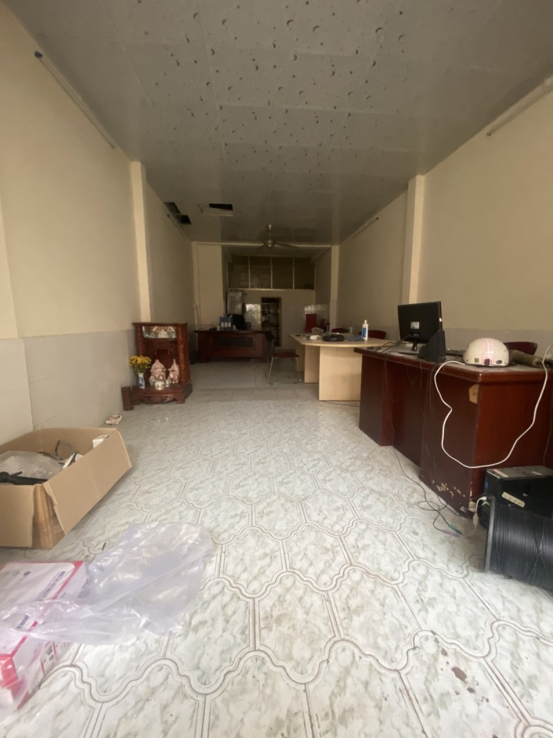 Bán nhà sát CMT8, Quận 10, 64m2, ngang 4m, 3PN, cực ngon, chỉ 5 tỷ X