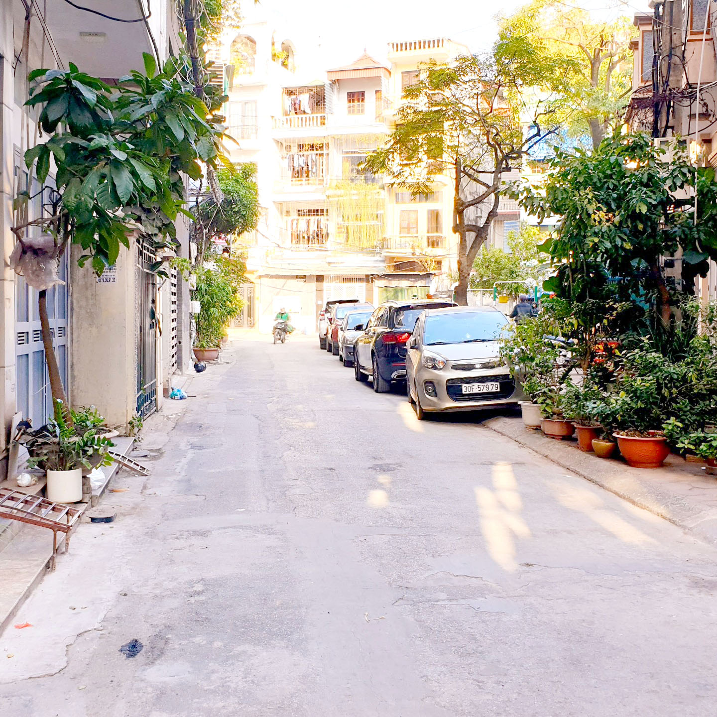 Bán nhà Hoàng Quốc Việt, Cầu Giấy. Phân lô, Gara ô tô, 2 Thoáng, Mặt Tiền 5M, Nhà Đẹp Ở Luôn