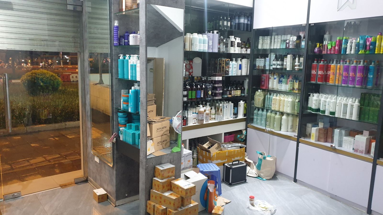 Bán Nhà Mặt Phố Tây Sơn, Đống Đa, Lô Góc, Ô Tô, DT 32m2, MT 6,3m, 6 Tầng, Giá 11,46 Tỷ.