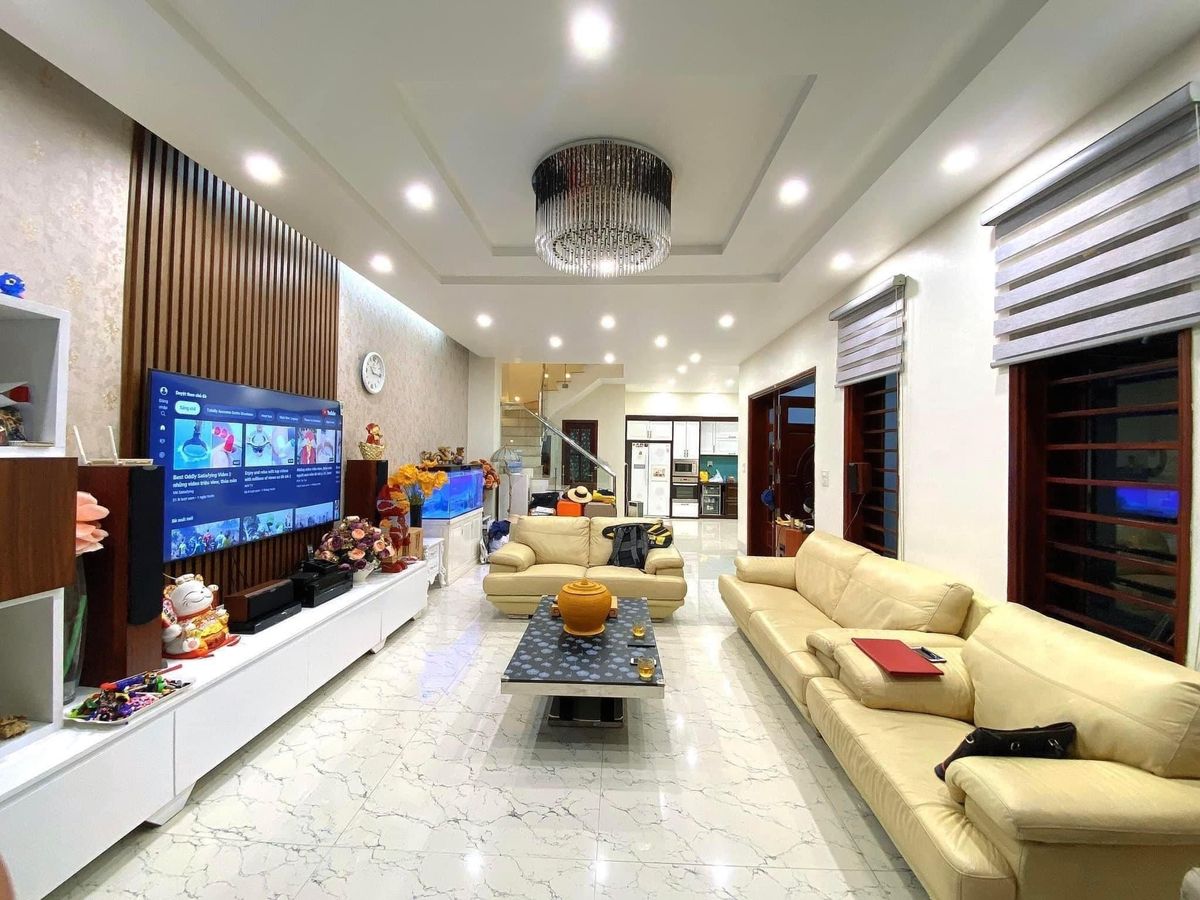 BÁN NHÀ PHÂN LÔ PHỐ NGUYỄN CHÁNH, 2 THOÁNG, MT TO, VỈA HÈ, Ô TÔ TRÁNH, KINH DOANH SẦM UẤT.