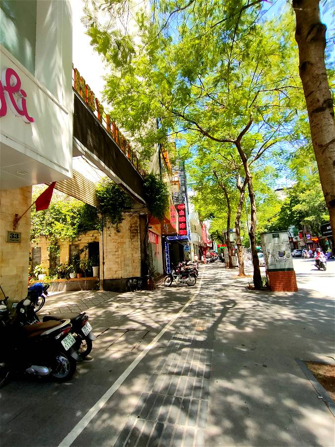 Bán Nhà Mặt Phố Thái Hà Quận Đống Đa. 462m Xây 8 Tầng Mặt Tiền 11.5m Nhỉnh 350 Tỷ. Cam Kết Ảnh Thật Mô Tả Chính Xác.