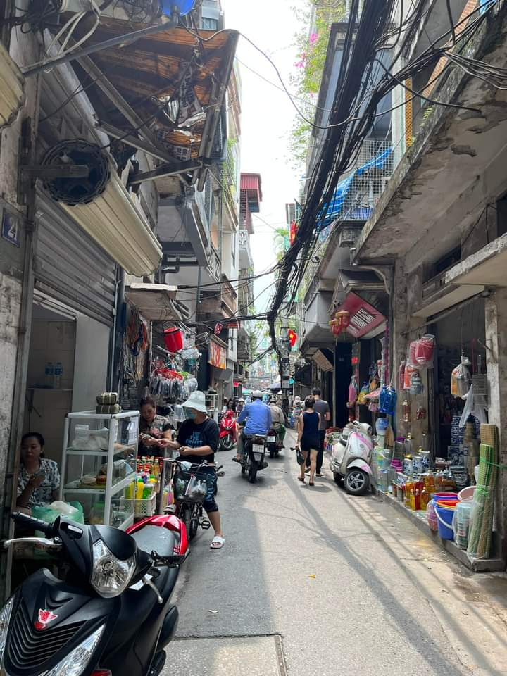 MẶT PHỐ CHỢ - Ô TÔ – KINH DOANH – 52M – 3 TẦNG – CHỈ 5.6 TỶ.