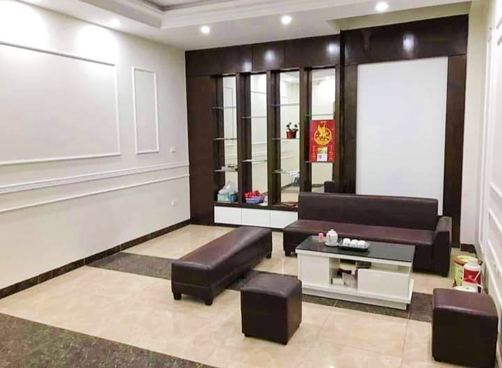 Mặt phố Cầu Giấy 75m*7T giá 19.5 tỷ thang máy, vỉa hè, kinh doanh vô địch