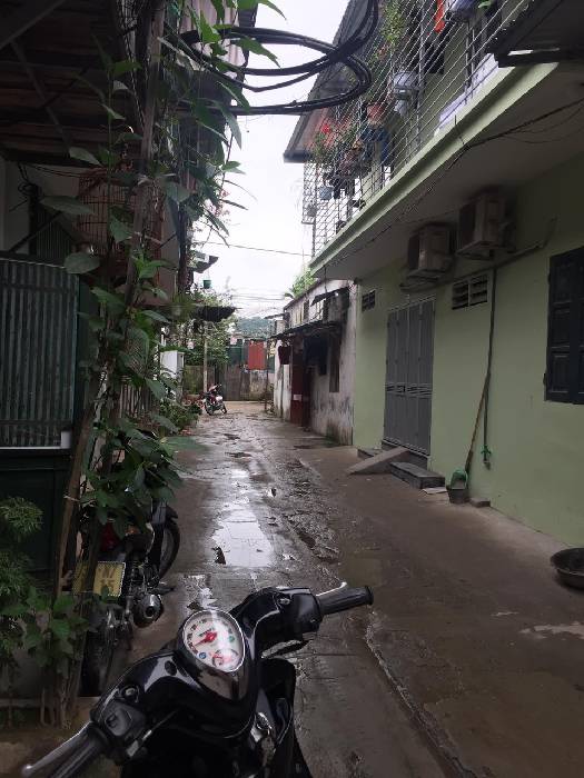 Tây Hồ- Phố Tứ Liên – Ngõ ô tô - Nhà 2 tầng 30m ở ngay- 1.2 tỷ.