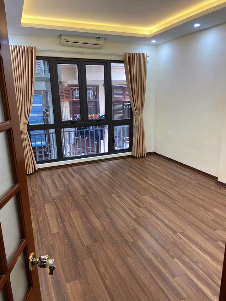 Nhà 4 tầng mới, hiện đại, 30m ra mặt phố Thụy Khuê full nội thất 4.5 tỷ