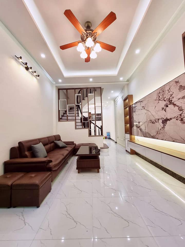 Bán nhà 80m2 x 4 tầng mặt phố Đồng Cổ - Thụy Khuê - kinh doanh đỉnh, vỉa hè rộng.