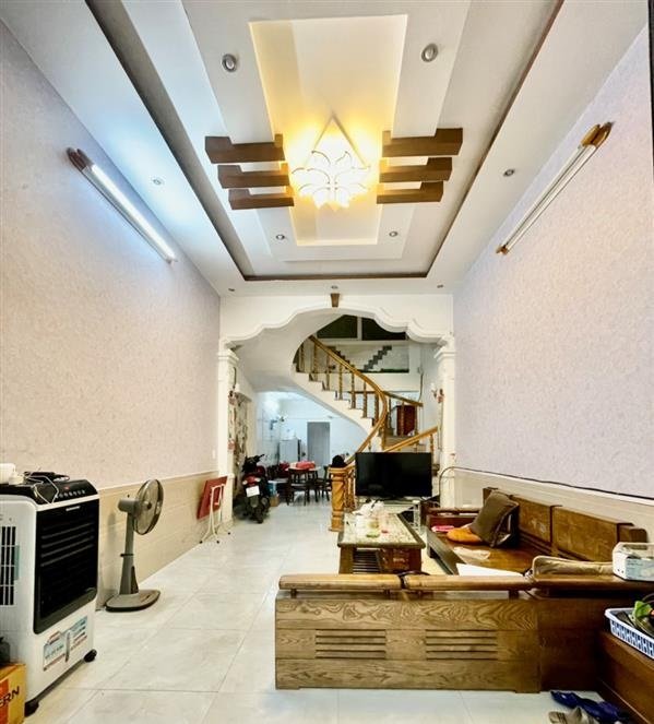 Bán nhà Trung Lực, diện tích 51m 3 tầng GIÁ 2.3 tỉ gần Chợ Đằng Lâm