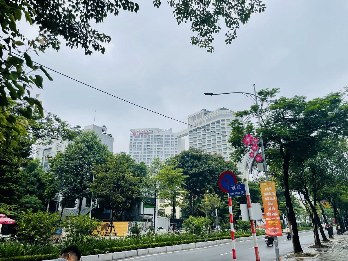 Bán Đất Phố Lạc Long Quân Quận Tây Hồ. 98m Mặt Tiền 8.4m Nhỉnh 13 Tỷ. Cam Kết Ảnh Thật Mô Tả Chính Xác. Chủ Muốn Bán