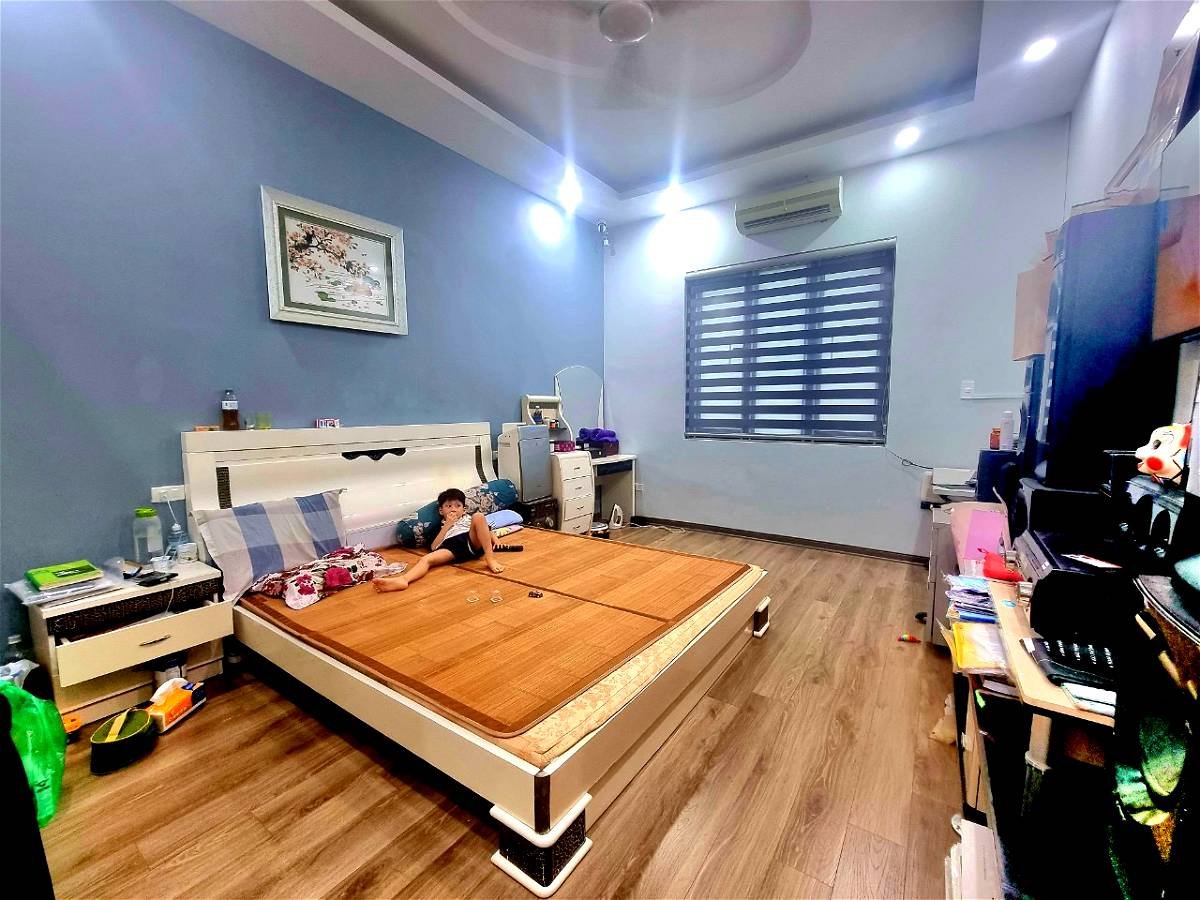 Bán Nhà Phố Đường Láng Quận Đống Đa. 50m Xây 7 Tầng Nhỉnh 10 Tỷ. Cam Kết Ảnh Thật Mô Tả Chính Xác. Chủ Muốn Bán Nhanh.