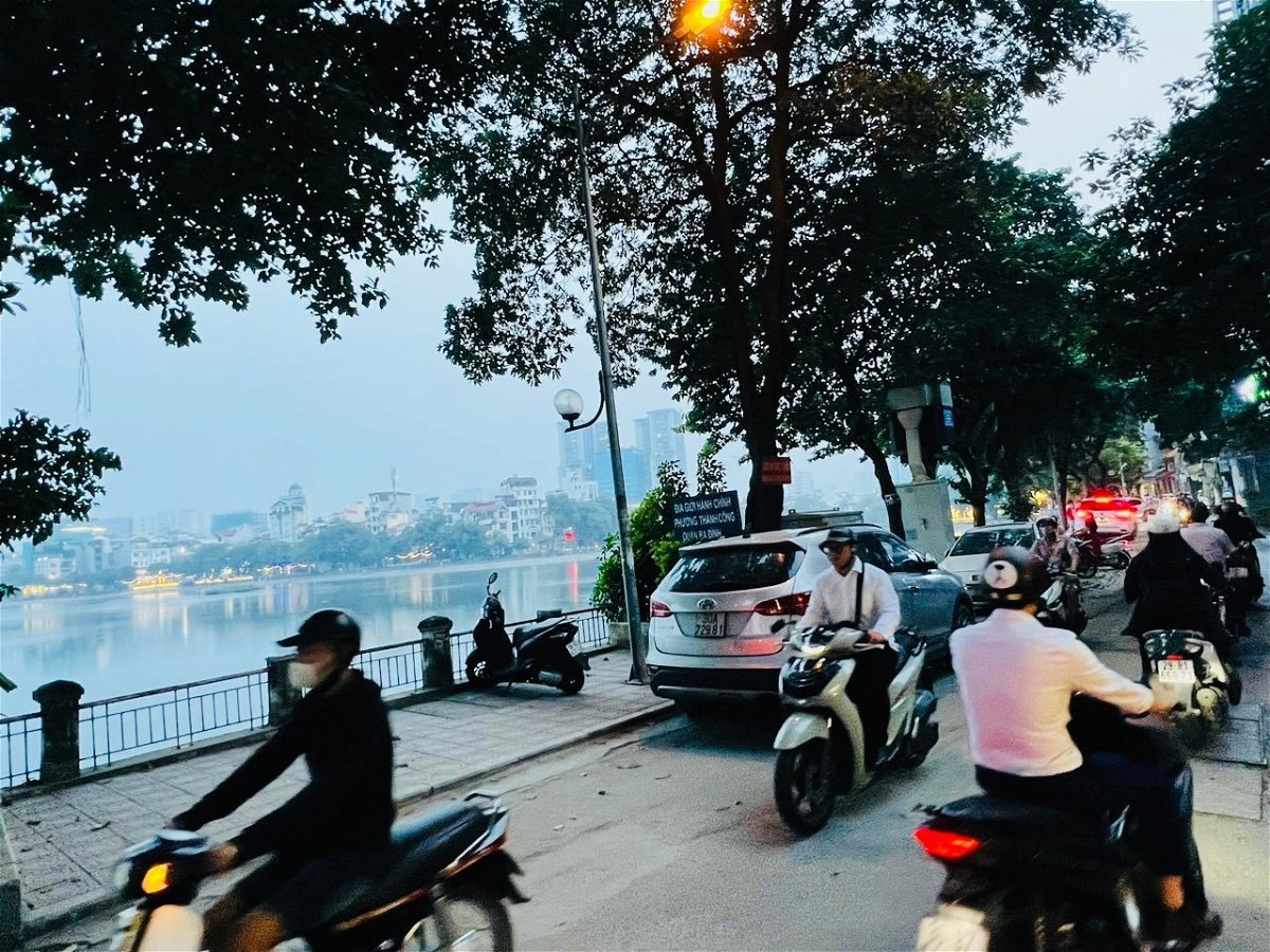 Bán Nhà Phố Mai Anh Tuấn Quận Đống Đa. 95m Mặt Tiền 5m Nhỉnh 11 Tỷ. Cam Kết Ảnh Thật Mô Tả Chính Xác. Chủ Thiện Chí Bán