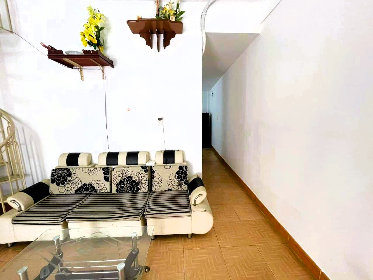 Bán nhà 80m2 2pn đường số 6 Linh Tây