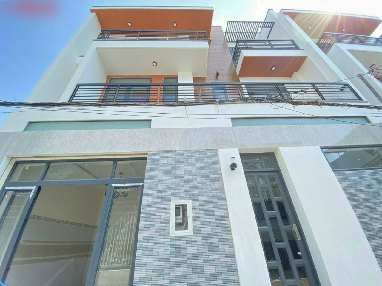 Bán Nhà 3 Lầu Hẻm 606 Quốc Lộ 13, Hiệp Bình Phước, Thành Phố Thủ Đức