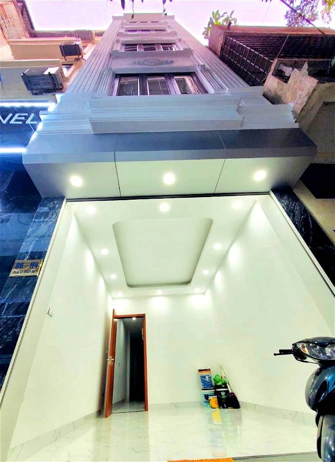 Bán Nhà Phố Xuân Thủy Quận Cầu Giấy. Sổ 45m Thực Tế 50m Xây 6 Tầng Nhỉnh 11 Tỷ. Cam Kết Ảnh Thật Mô Tả Chính Xác. Chủ