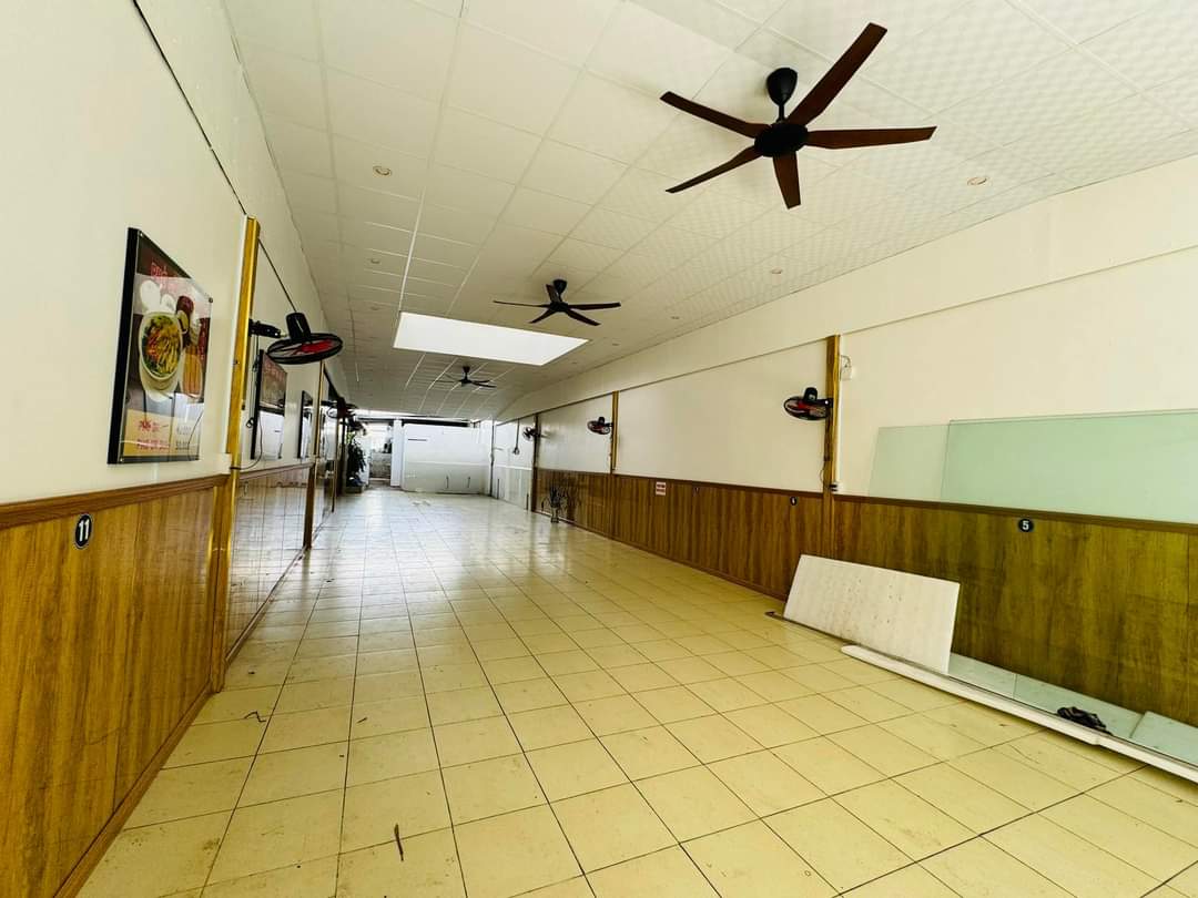 Ưu đãi không nên bỏ qua - Cho thuê mặt bằng rộng ngay trung tâm TP. Nha Trang, diện tích 250m2