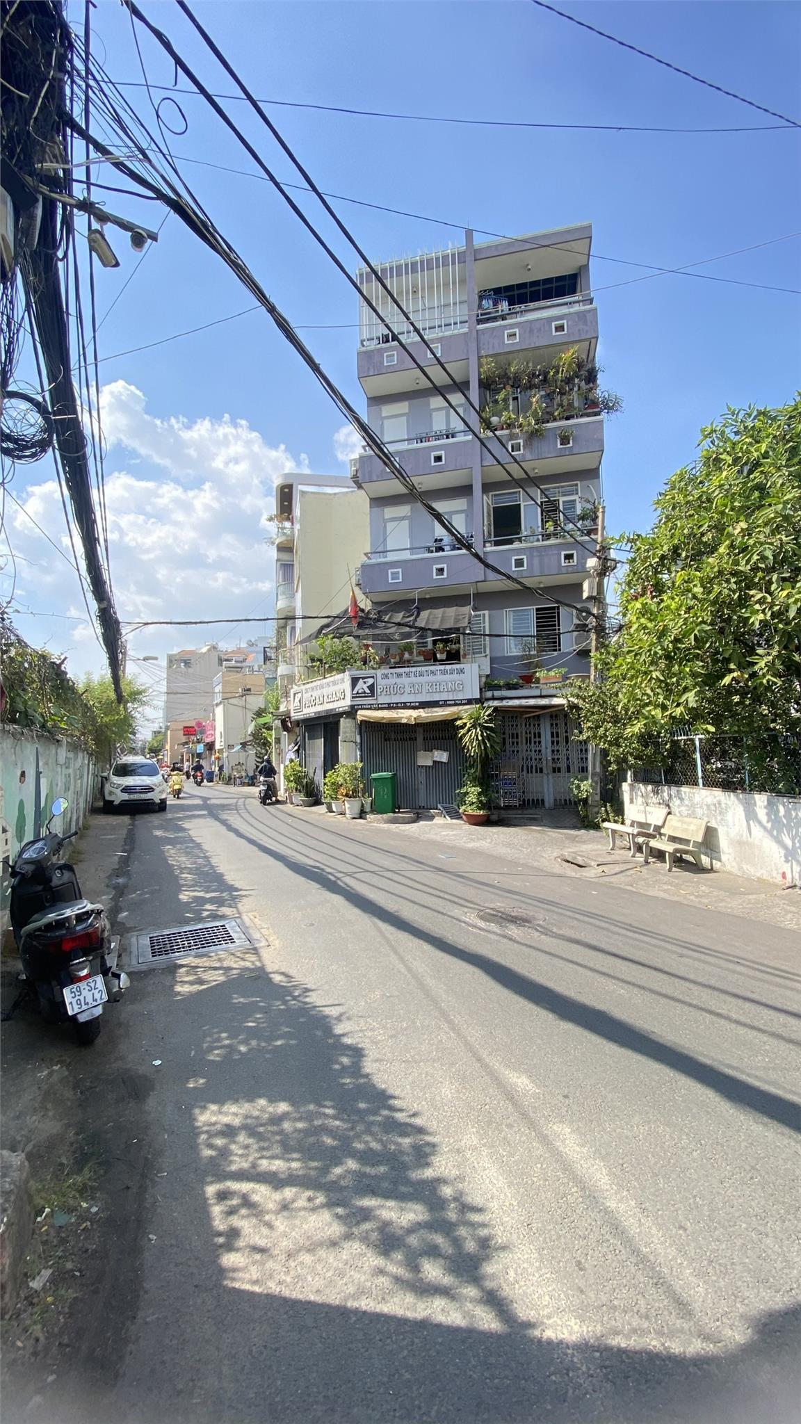 Mặt tiền Trần Văn Đang, Q3, 4 tầng, 4,5 x 22m, 295m2 sàn, 9PN, giá 13,5 tỉ