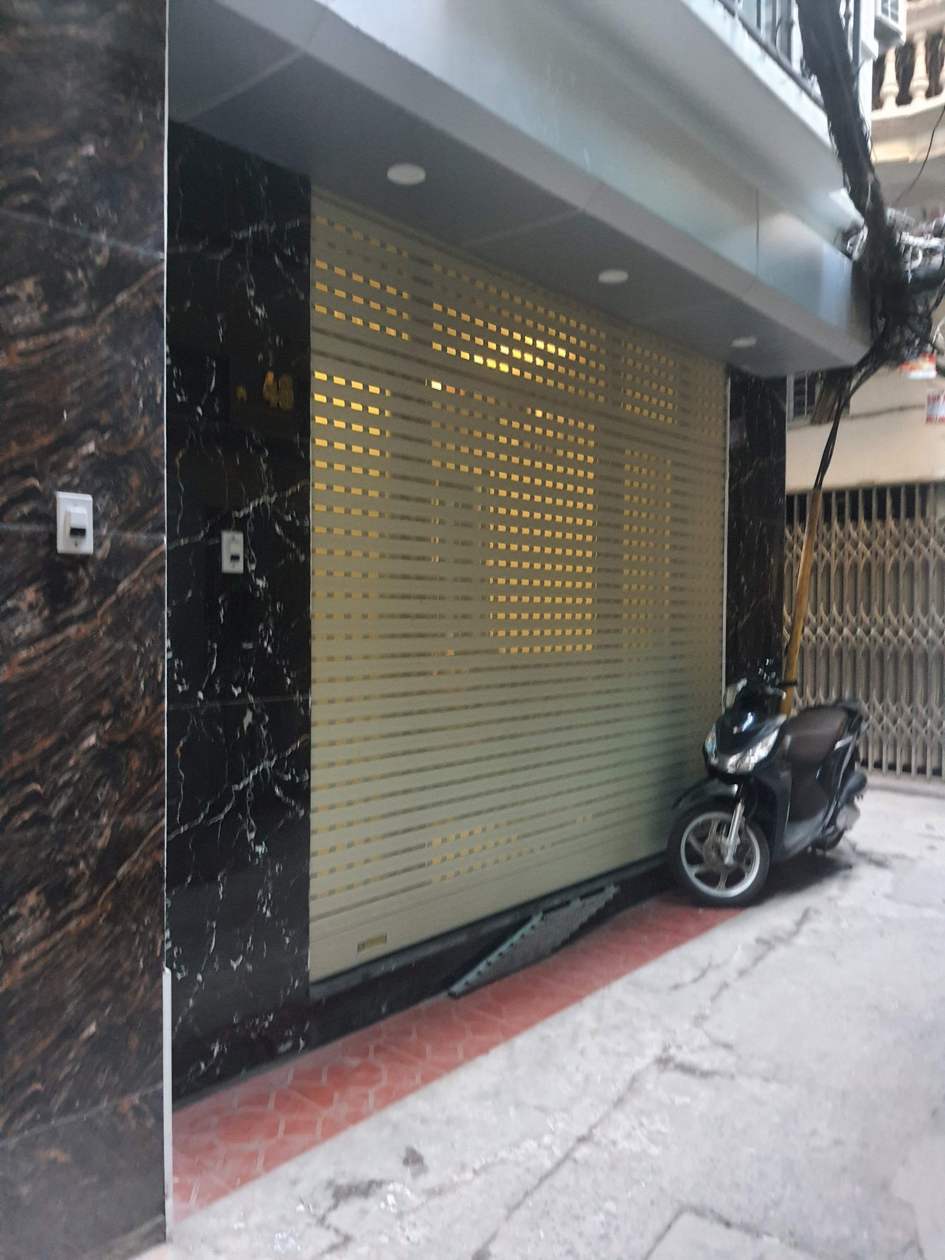 Bán nhà ngõ 181 phố Trần Phú, nhà mới 5 Tầng, thang máy, mt 5m, ô tô