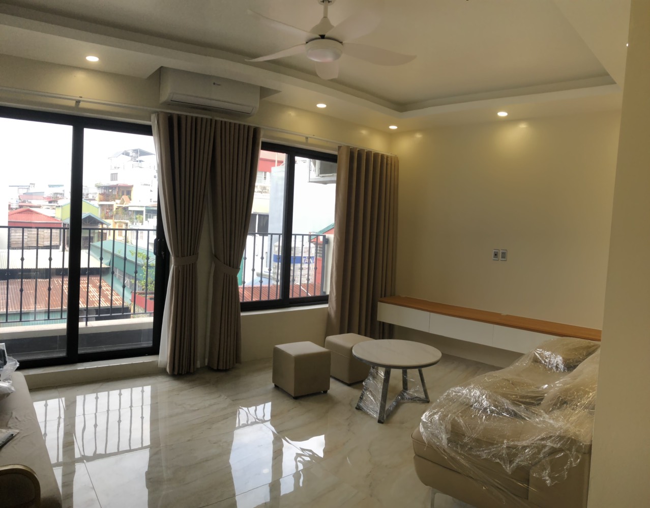 Chính Chủ Cho Thuê CĂN HỘ MỚI FULL NỘI THẤT TẠI NGÕ 299 THUỴ KHUÊ, TÂY HỒ