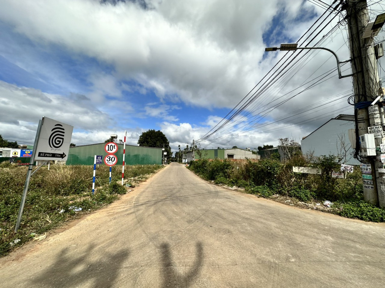 CHÍNH CHỦ CẦN CHO THUÊ MẶT BẰNG HẺM 327 Y MOAL - PHƯỜNG TẬN LỢI - TP BUÔN MA THUỘT - ĐẮK LẮK