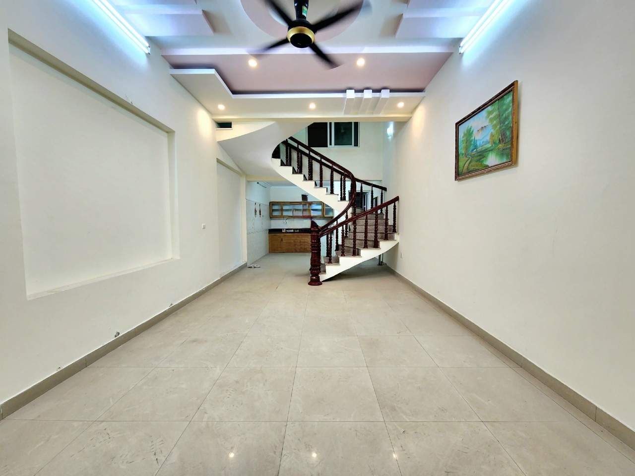 Bán nhà ngõ 213 Thiên Lôi, diện tích 57m 3 tầng GIÁ 2.86 tỉ gần Chợ Đôn