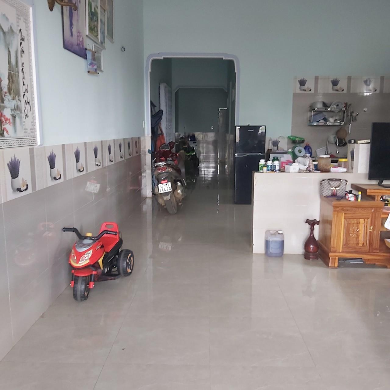 CHÍNH CHỦ Cần Bán Gấp Đất Tặng Căn Nhà Vị Trí Tại Xã Ea Phê