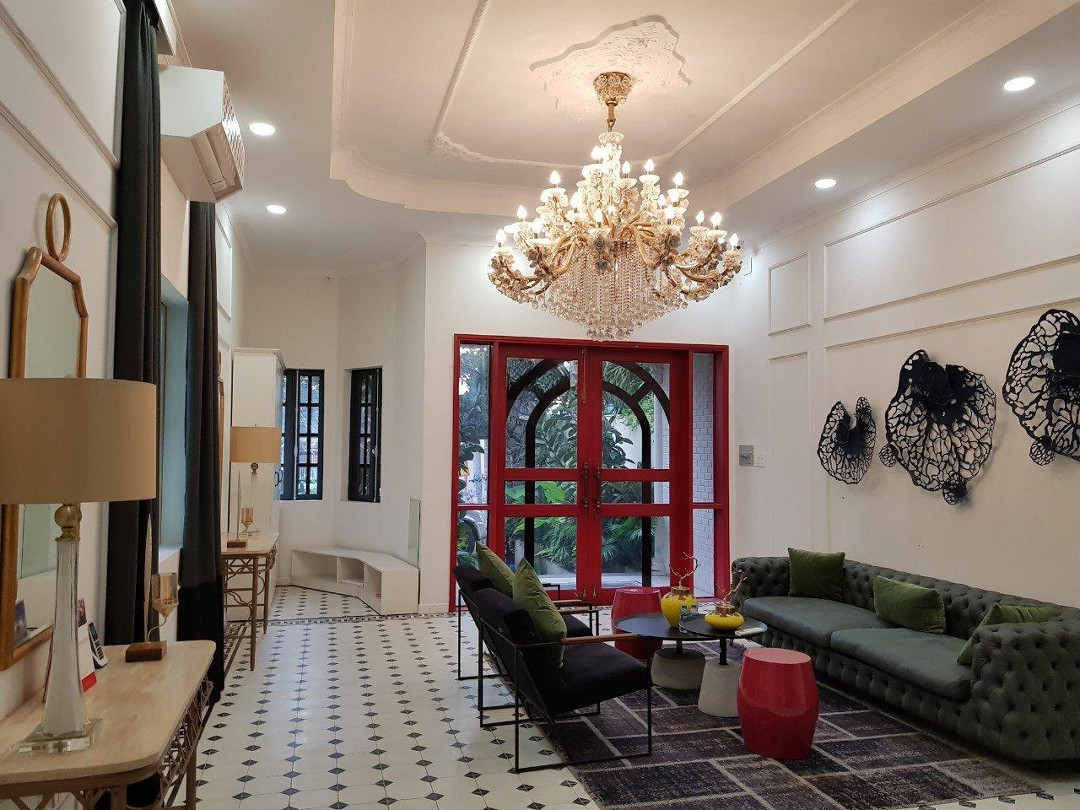 Cần bán nhà Mặt tiền kinh doanh Lê Văn Chí, P. Linh Trung, dt 231m² giá 24 tỷ