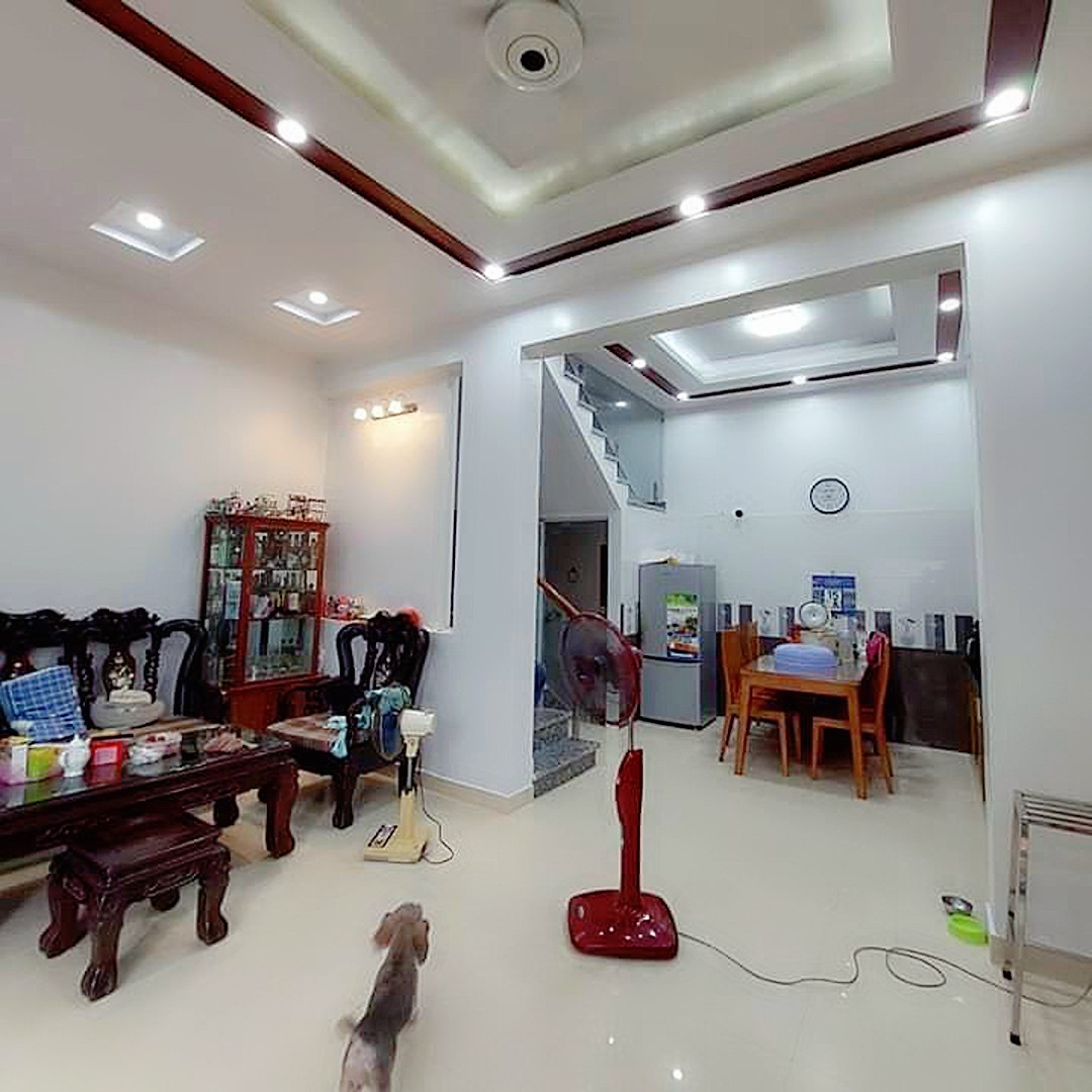 Bán nhà Thư Trung - Văn Cao, diện tích 52m 3 tầng GÍA 2.29 tỉ, ô.tô đỗ gần nhà