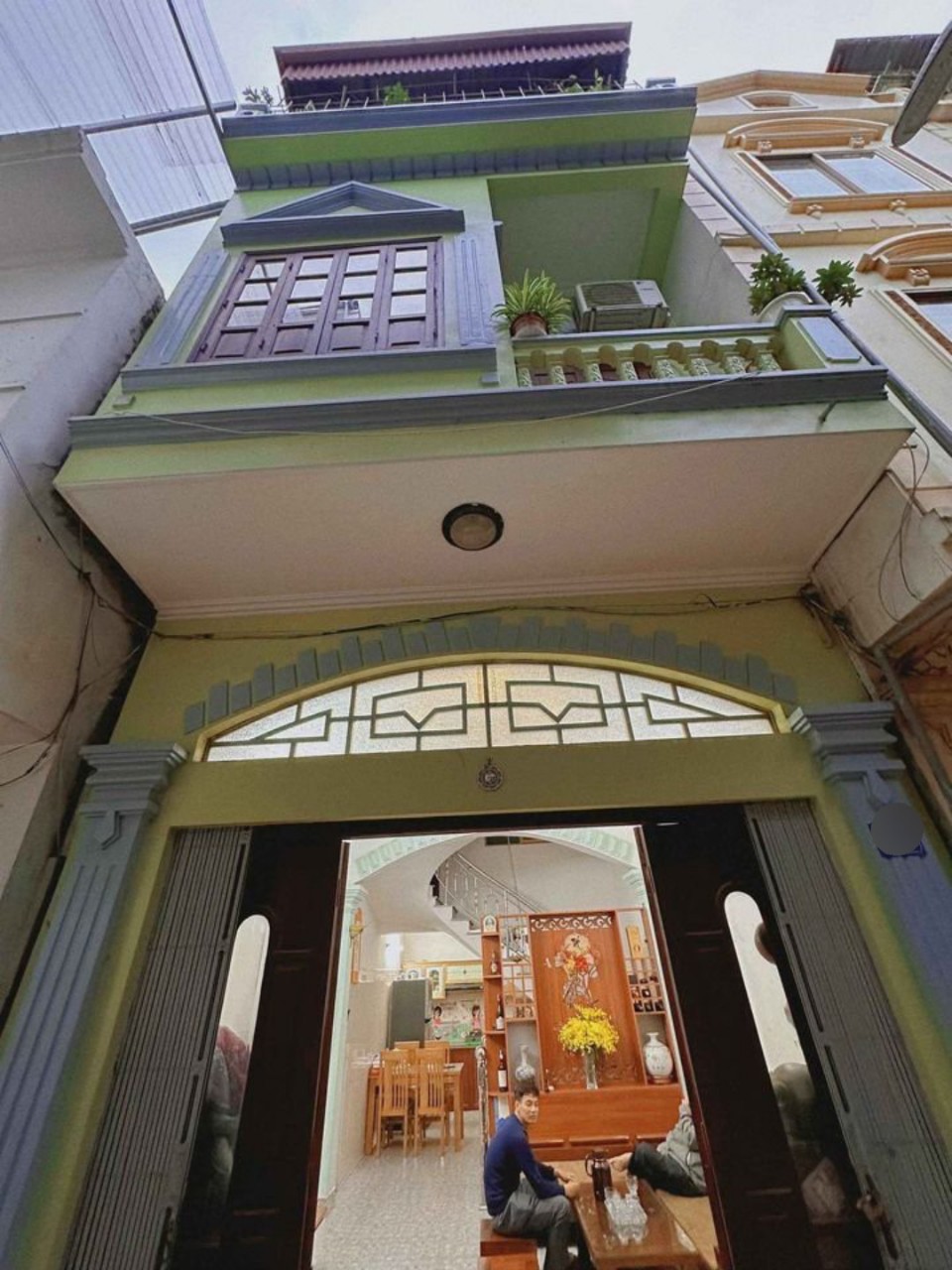 Bán nhà ngõ 512 Nguyễn Văn Linh, diện tích 43m 3 tầng GIÁ 2.35 tỉ , nhà xây độc lập