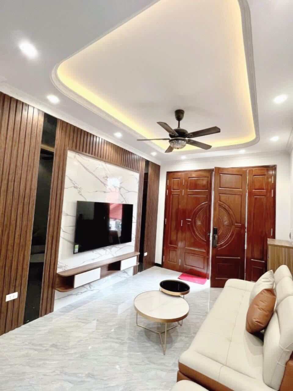 NHÀ 5 TÀNG MỚI PHƯƠNG CANH, NTL, 30M, MT 3,3M, CÁCH OTO 20M, TRƯỚC NHÀ 3M, GIÁ 3,48 TỶ