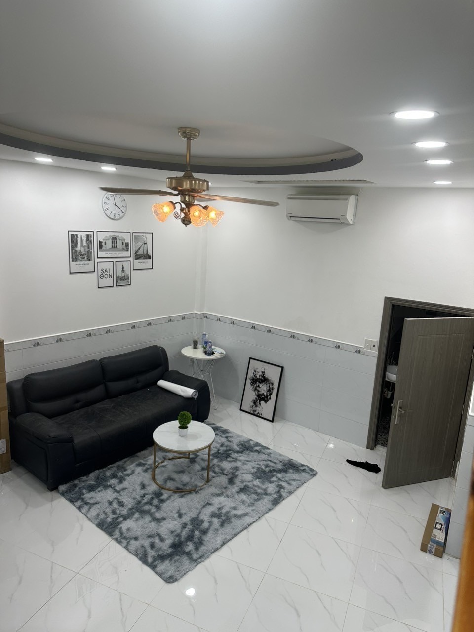 Bán Nhà Mới Đẹp - CMT8 - P15 - QUẬN 10 - DT34M2 HẺM THÔNG - NGAY CHỢ HÒA HƯNG