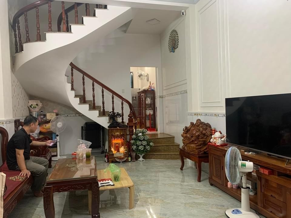 BÁN NHÀ LÝ THƯỜNG KIỆT, TÂN BÌNH, 3.5x12, 3PN, HXH, 4.X TỶ