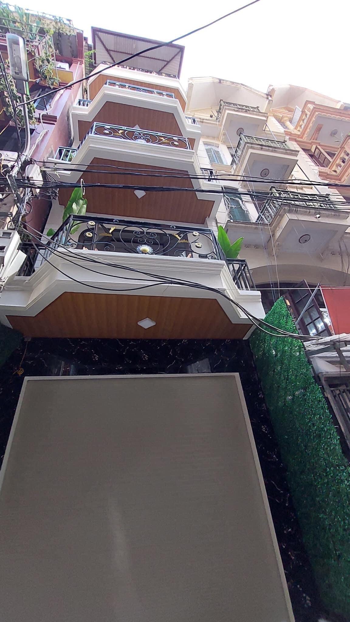 HIẾM 5 TẦNG TRẦN QUỐC HOÀN, CG, 50M, MT 4,2M, PHÂN LÔ, GARA 7 CHỖ, NGÕ THÔNG, CHÀO 12,2 TỶ